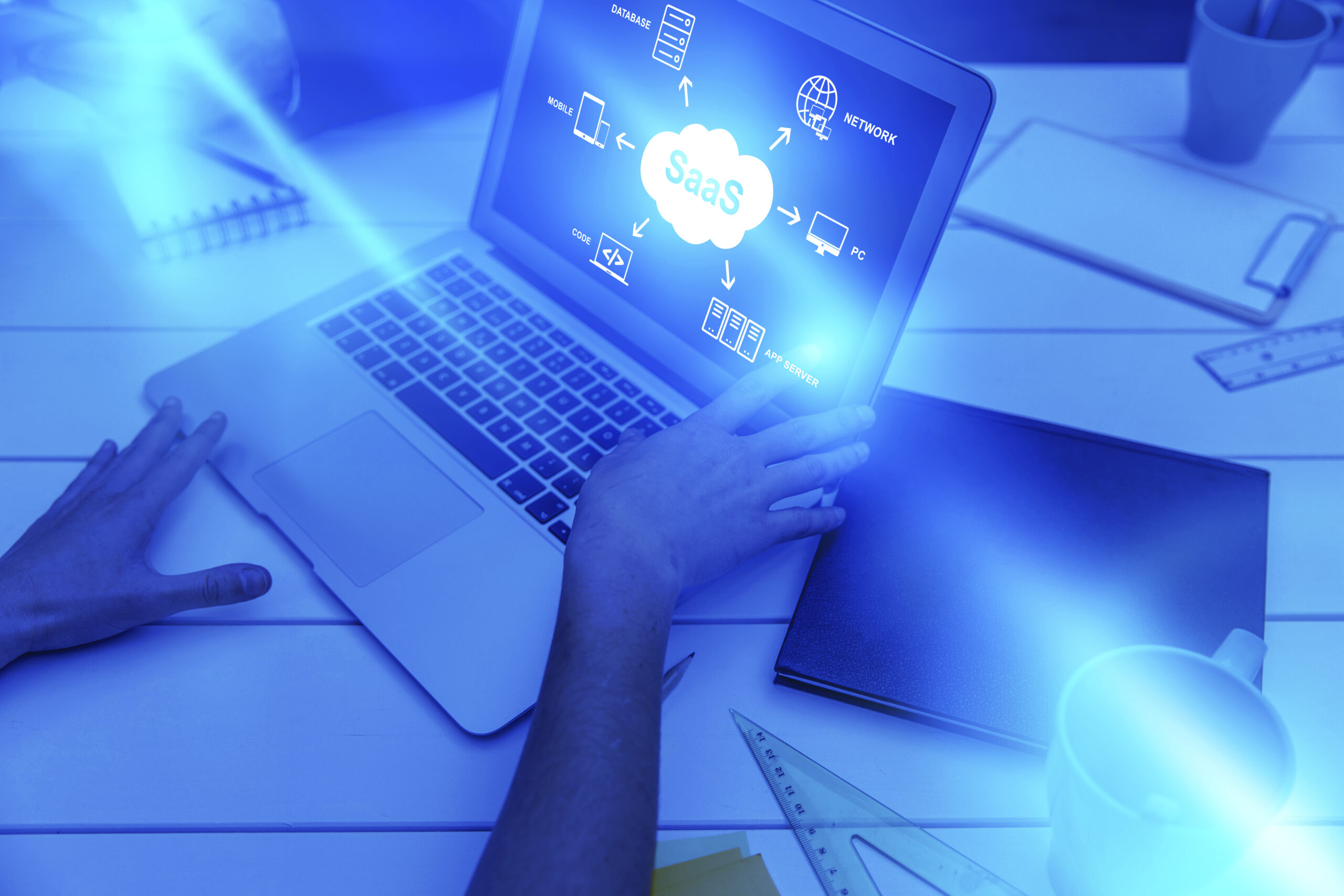 What services support cloud cost optimization?